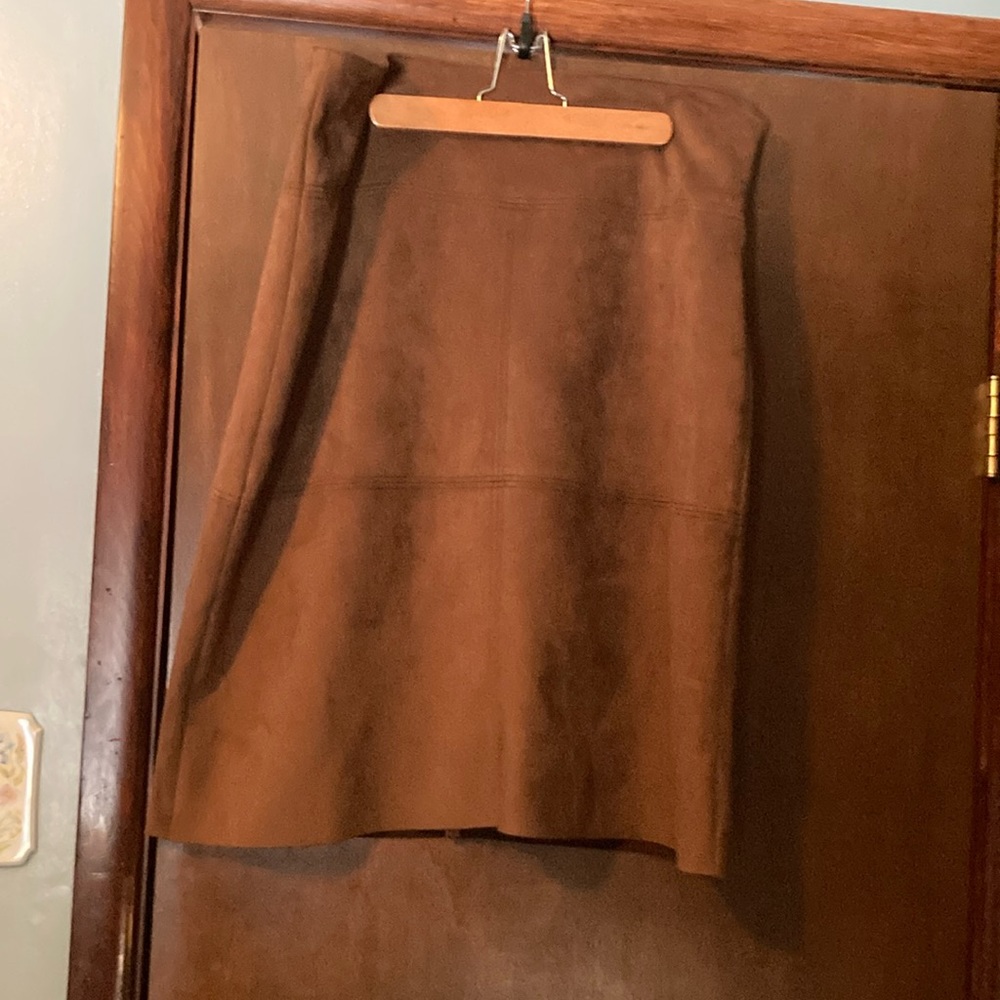 Chaps Faux Suede below the knee Brown skirt with seaming detail and back slit